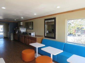 Howard Johnson by Wyndham Odessa TX