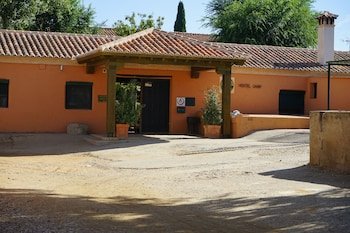Albergue Castillo de Layos