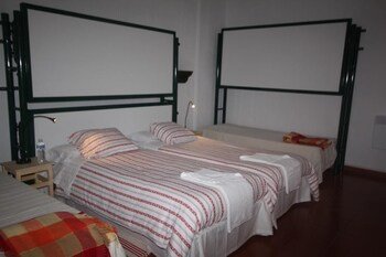 Albergue Castillo de Layos