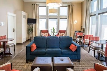 Comfort Inn & Suites