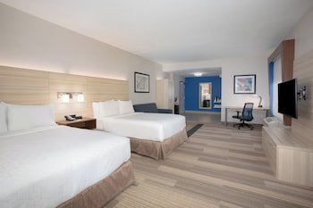Holiday Inn Express & Suites Phoenix-Glendale