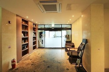 Chakan Hotel