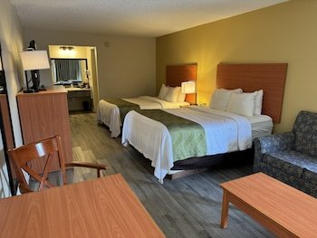 Quality Inn near Manatee Springs State Park