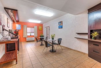 Motel 6 Bridgeview