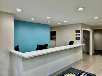 Days Inn by Wyndham Williams