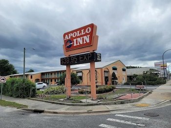Apollo Inn