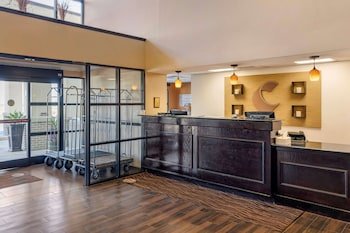 Comfort Inn & Suites
