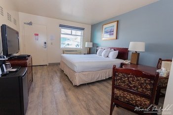 Empire Inn & Suites