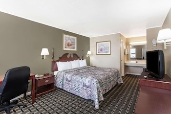Days Inn by Wyndham Lenoir City