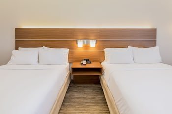 Holiday Inn Express Orange Beach