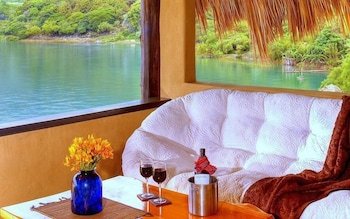 Laguna Lodge Eco-Resort & Nature Reserve