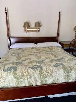 Stevenson's Holliday Inn