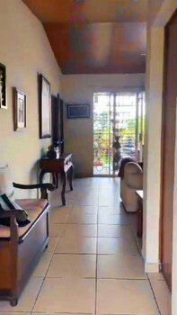 Kartagus Guest House