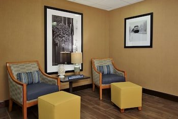 Hampton Inn & Suites Madisonville