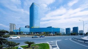 Haili New Century Grand Hotel