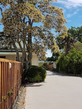 Abbey Court Motel