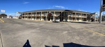 All Star Inn Bunkie