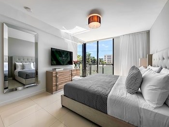 Moderno Residences By Bay Breeze