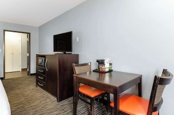 Best Western University Inn at Valparaiso