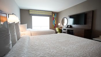 Hampton Inn & Suites St. Clairsville