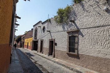Casa Aliz
