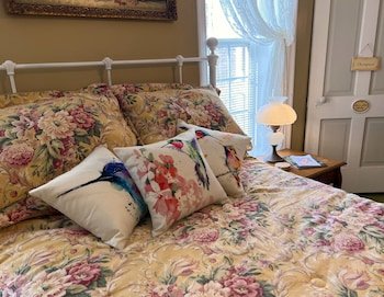 Rocky Hill Inn