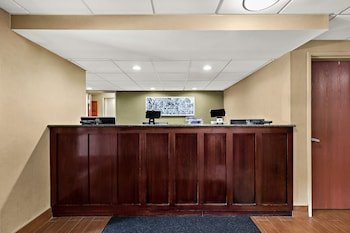 Sleep Inn & Suites Upper Marlboro near Andrews