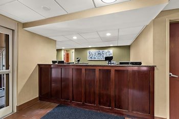 Sleep Inn & Suites Upper Marlboro near Andrews