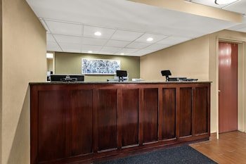 Sleep Inn & Suites Upper Marlboro near Andrews