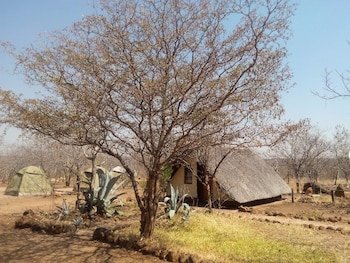 Liya Guest Lodge
