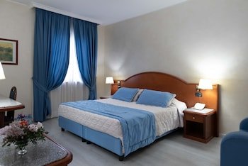 Edra Palace
