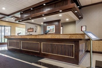 Clarion Hotel Marina & Conference Center