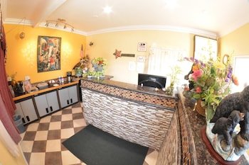 The Palace Inn
