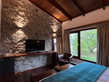 Bemar Carmelo Hotel