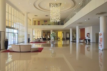 Ritz Hotel Victoria Garden