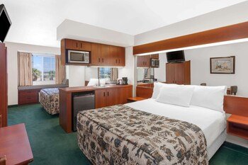 Microtel Inn & Suites by Wyndham Wellton