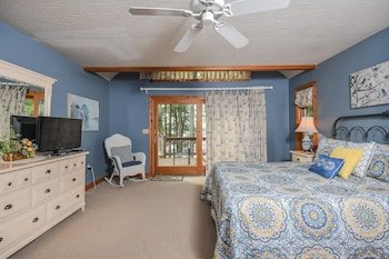 Brighton Shores Holiday Home