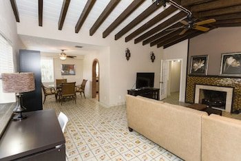 La Casa Del Mar
