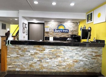 Days Inn by Wyndham Mason City