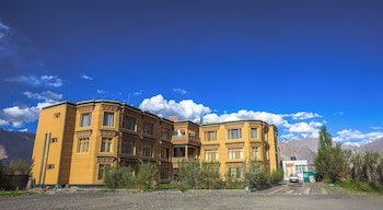 Hotel Grand Nubra
