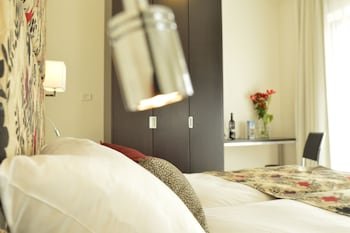 Shamai Suites