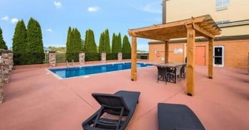 Clarion Pointe Madison-Huntsville