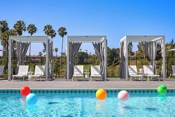 westdrift Manhattan Beach, Autograph Collection