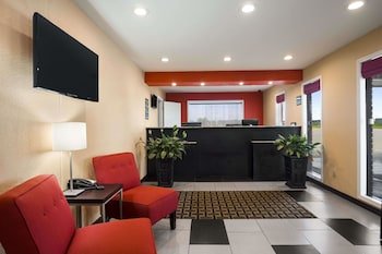 Super 8 by Wyndham Henryetta
