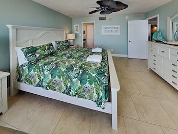 The Shores Club Condo