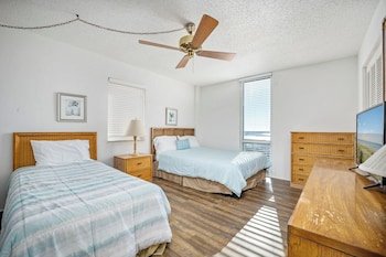 The Shores Club Condo