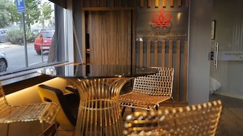 Royal Court Hotel