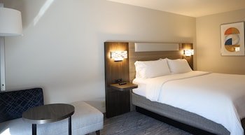 Holiday Inn Express Hotel & Suites Vancouver Mall/Portland Area