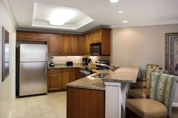 Royale Palms Condominiums