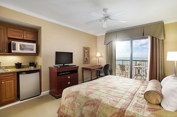 Royale Palms Condominiums